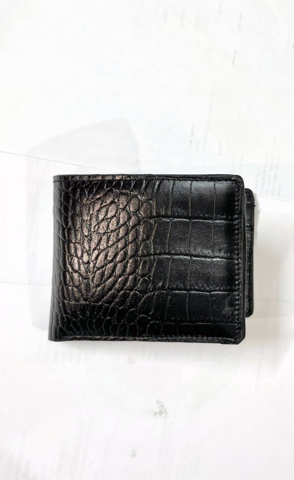Exclusive stylish genuine leather crocodile print wallet for men