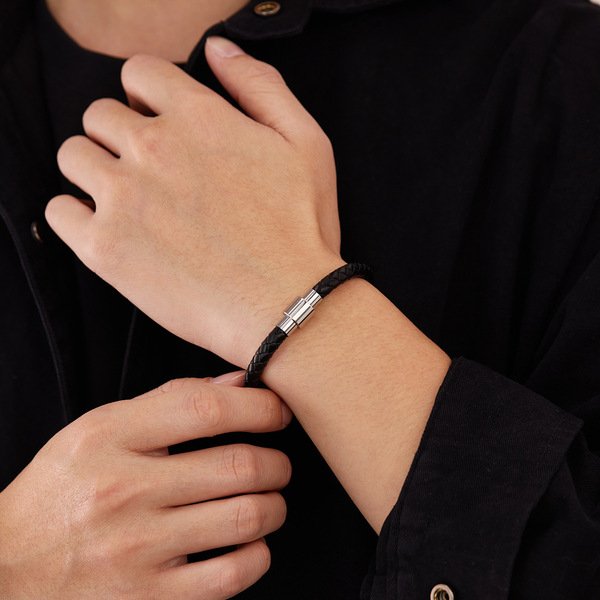 O1CN01gQu4ij2GJJFVcYj8v_2215025198994-0-cib.600x600.jpg Men’s Woven Leather Titanium Steel Bracelet