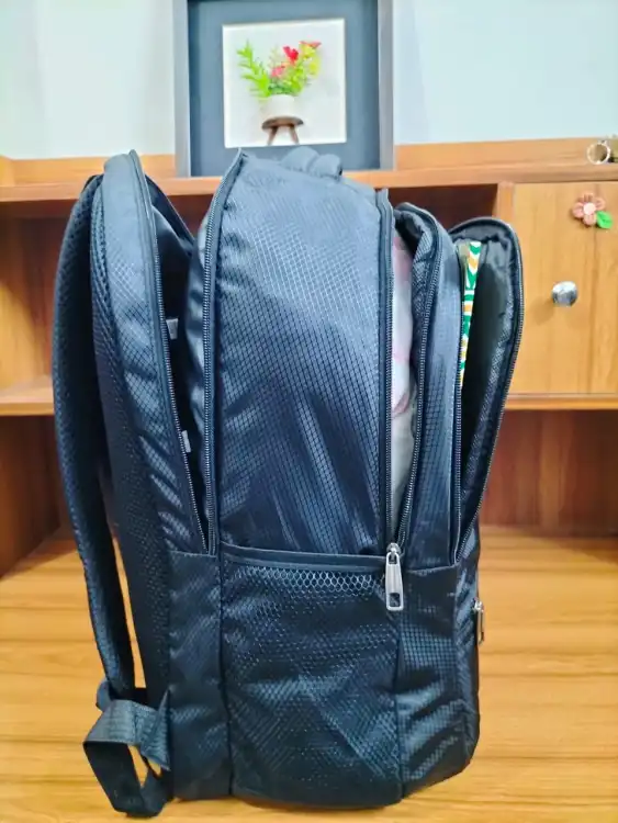 Espiral-swifter-lightweight-laptop-backpack